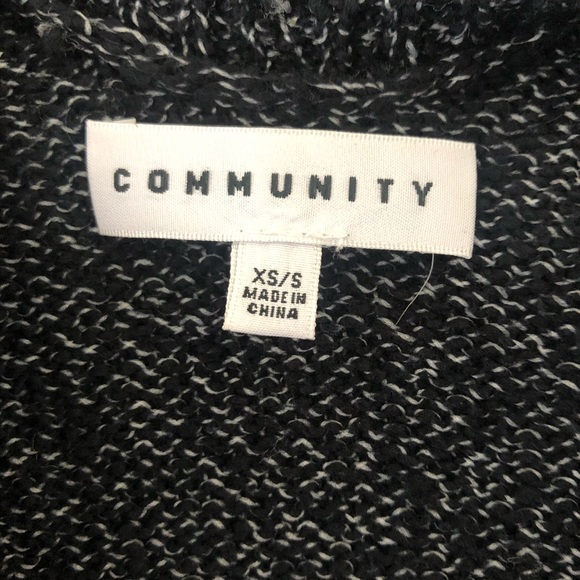 Aritzia Community Cape XS/S - Picture 3 of 3